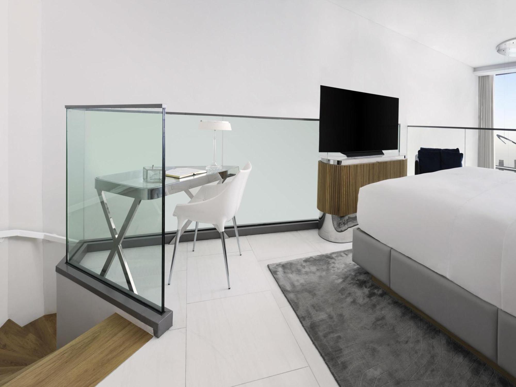 One-Bedroom Loft Apartment with Balcony